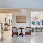 Jo Marinis Bed & Breakfast