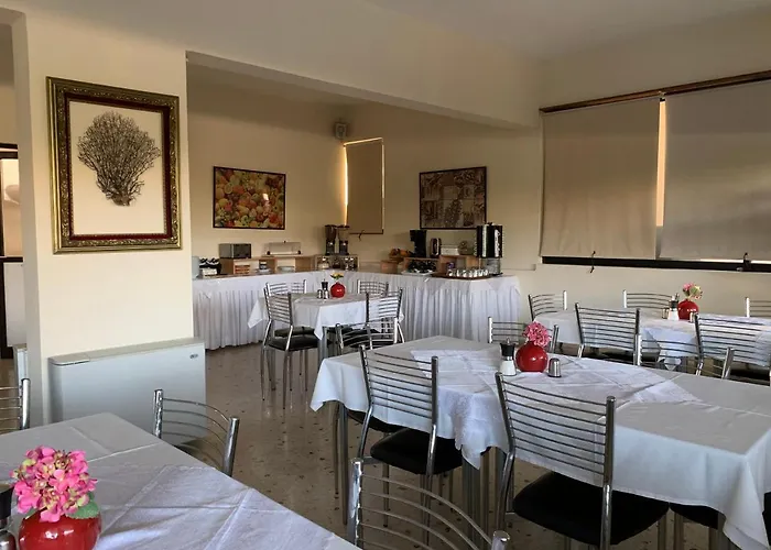 Jo Marinis 4*